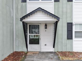 11 Kathleen Ct, Kiamesha Lake, NY 12751