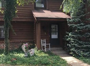 214 Cedar Grove Dr, Saint Charles, MO 63304