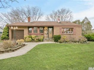 3004 Rhode Island Ave, Medford, NY 11763