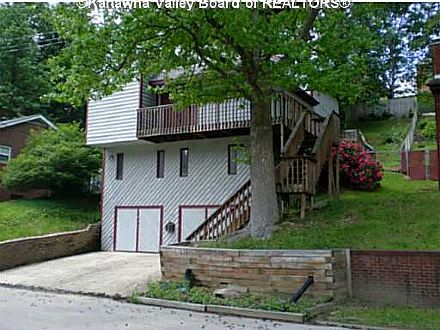 3rd image of 615 Rosemont Ave