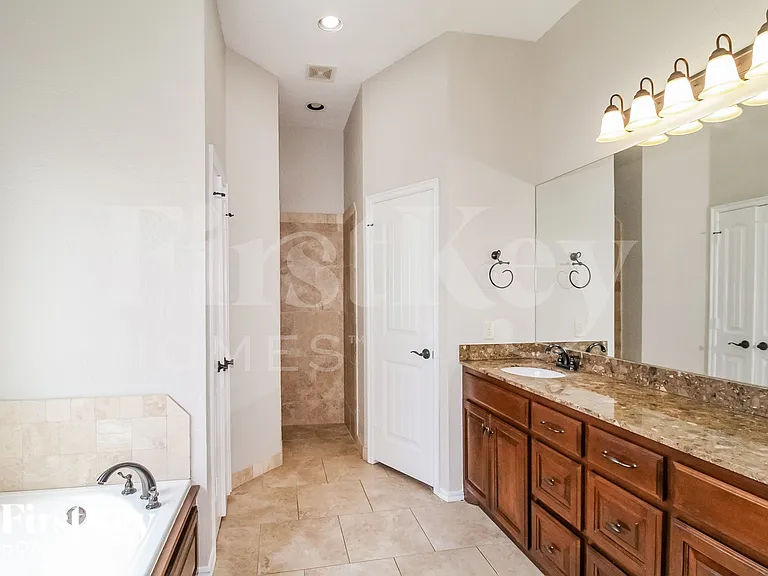 17205 Serrano Dr — Photo 10
