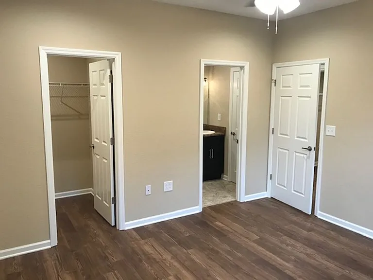 2316 Speedway Blvd — Photo 33