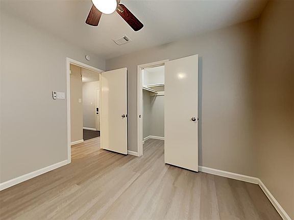 4th image of 2808 Pinewood Dr