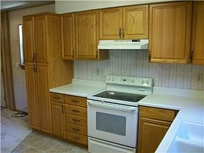 4th image of 107 Chaparral Cir
