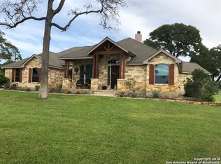 104 Trophy Cv, La Vernia, TX 78121