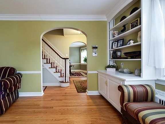 5th image of 1033 Wood Ave