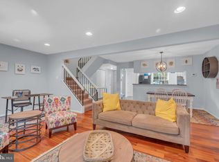 6002 Timber Hollow Ln, Springfield, VA 22152