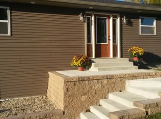 206 W Bradford St, West Union, IA 52175