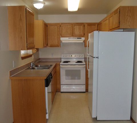 5th image of 2406 Leo Ave #A