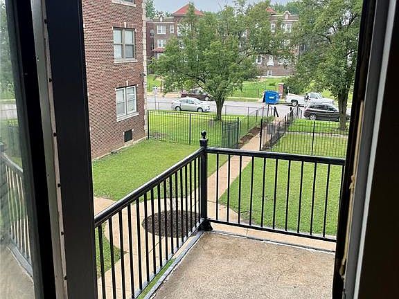 4th image of 5841 Cabanne Ave