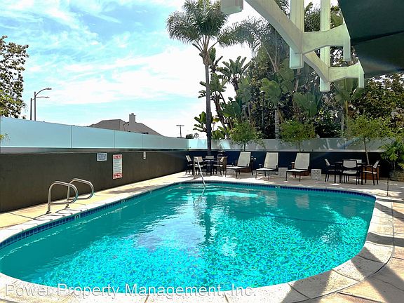 5th image of 5805 W 8th St #204