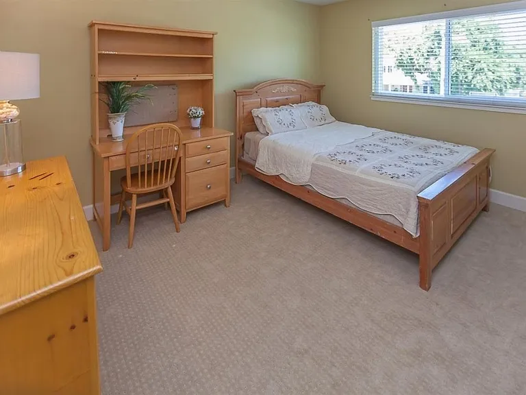 6677 Mount Forest Dr — Photo 18