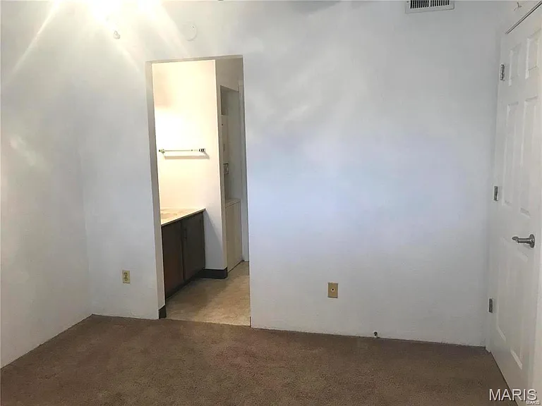 121 Ashley Dr — Photo 10