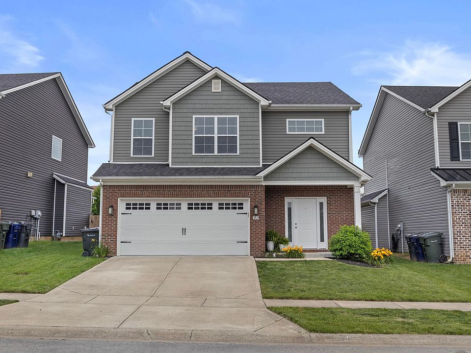 1st image of 616 Estrella Dr