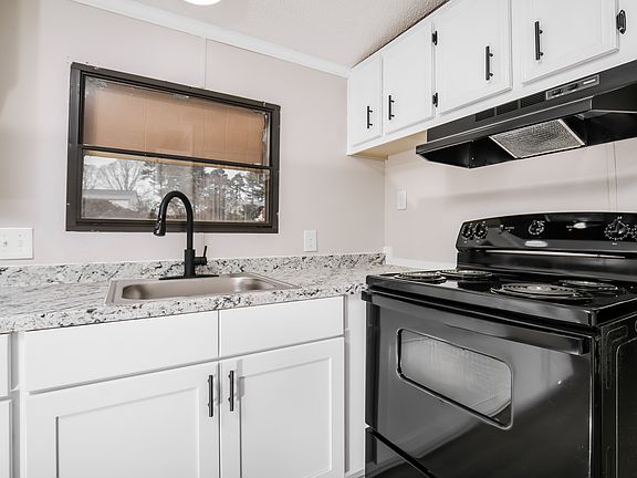 5th image of 72 Abbey Way