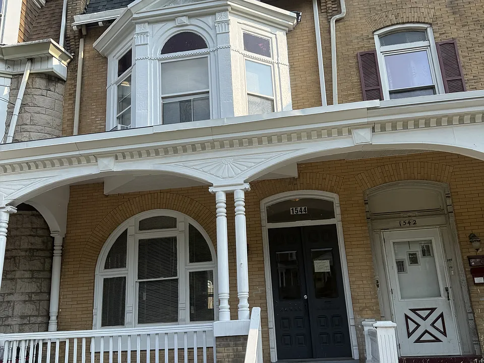 1251 N 11th St
