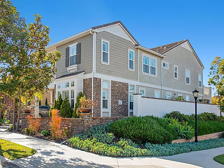 6305 Sagebrush Bend Way — Photo 3