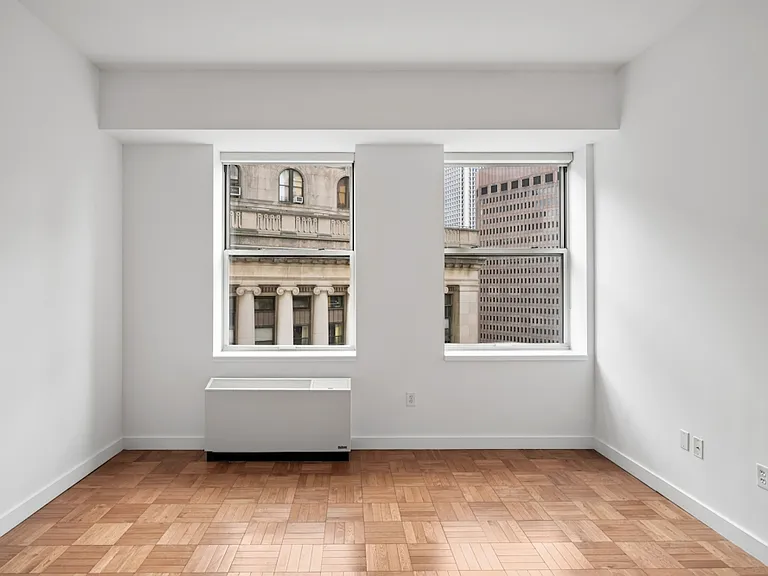 20 Exchange Pl #20X-2505 — Photo 1