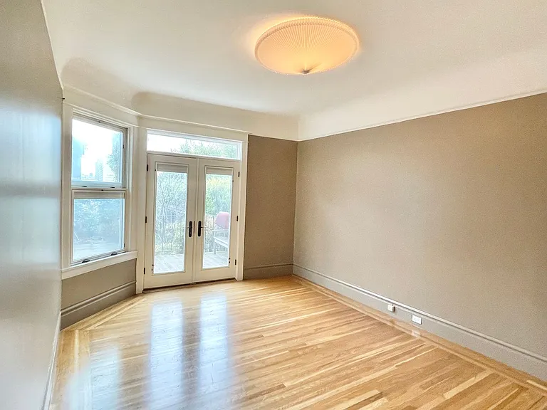 2673 California St — Photo 16