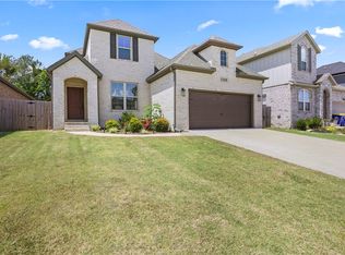 1318 Park St, Lowell, AR 72745