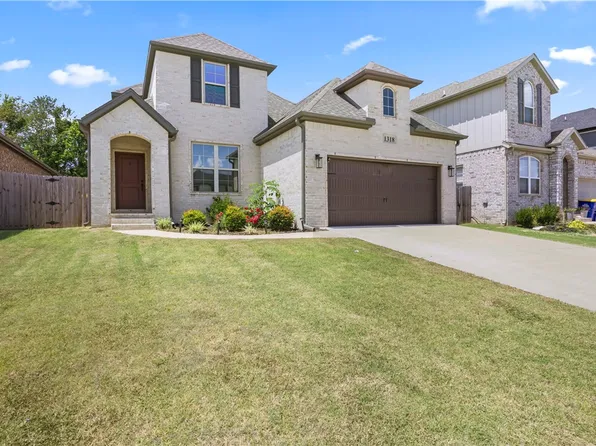1318 Park St, Lowell, AR 72745