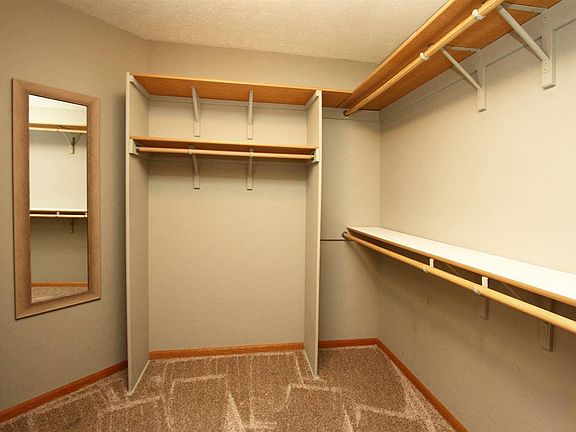 2nd image of 6709 S 89th St