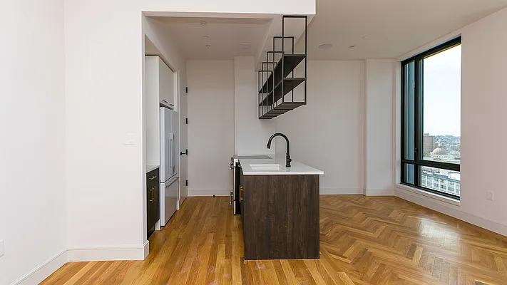 Rented by Nooklyn NYC LLC | media 94