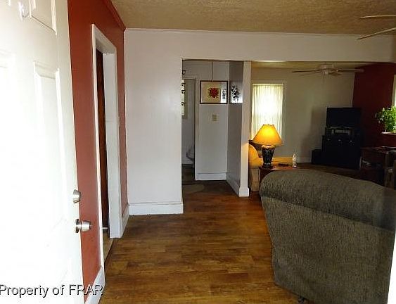 3rd image of 414 W 5th Ave
