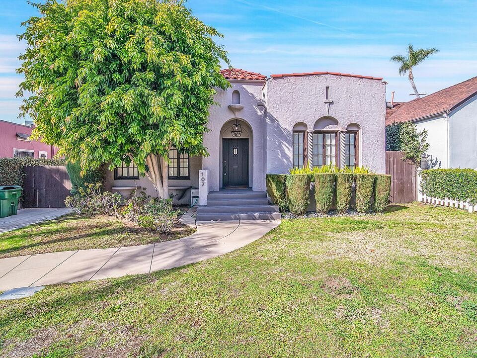 1st image of 107 S Lucerne Blvd