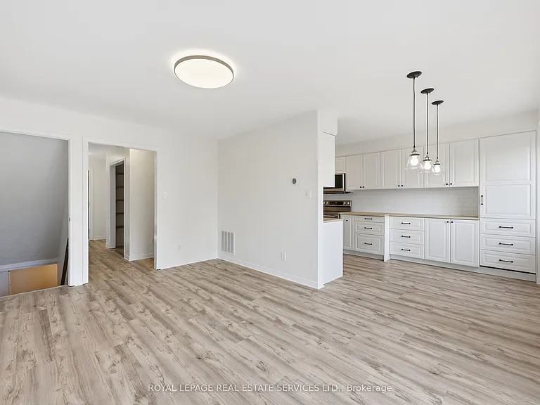 46 Lisbon Pines Dr — Photo 7