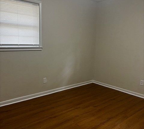 3rd image of 1007 Southland Dr