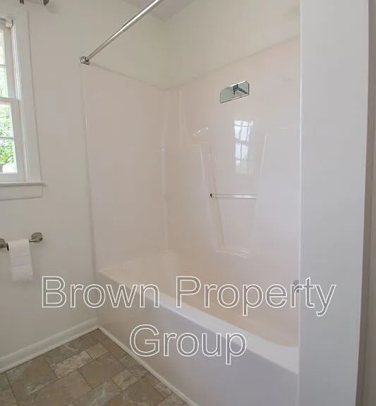 4408 Wellington Dr — Photo 14