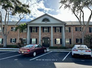 1130 Rue Des Chateaux UNIT 2C, South Pasadena, FL 33707