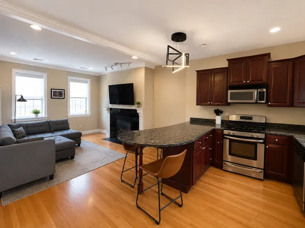 371 Hanover St #5, Boston, MA 02113