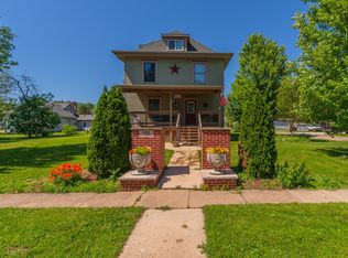 106 E Main St, Downs, IL 61736