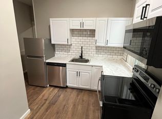 1800 N 2nd St #1, Harrisburg, PA 17102