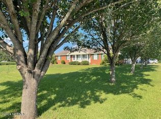 2015 Hallsboro Rd S, Hallsboro, NC 28442