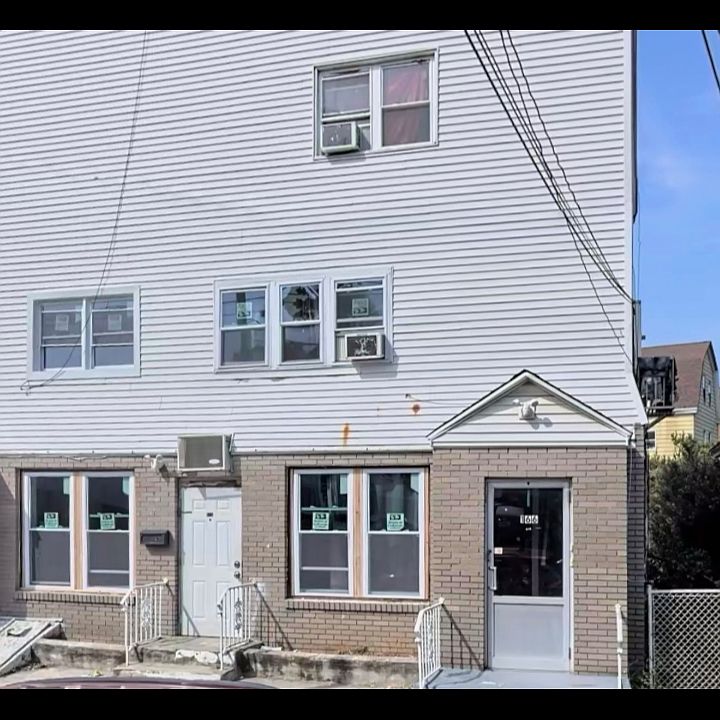 1st image of 166 Elmwood Ave #1A
