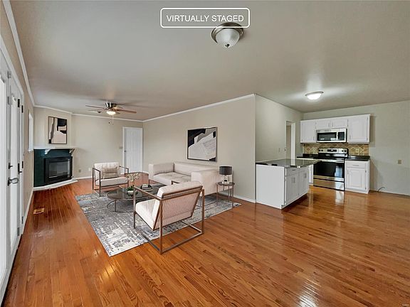3rd image of 4608 Lodgewood Ln