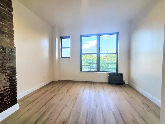 Rented by Bright Villas LLC | media 6