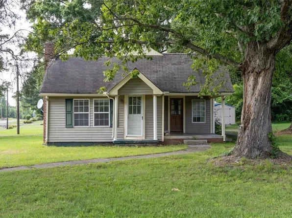 2555 Altamahaw Union Ridge Rd, Burlington, NC 27217