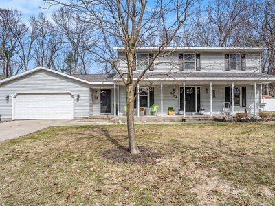 1244 N Robinhood Dr, Muskegon, MI, 49445