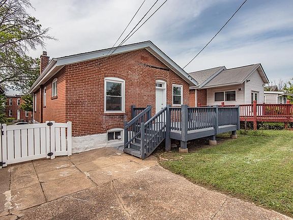 4th image of 5940 Wanda Ave
