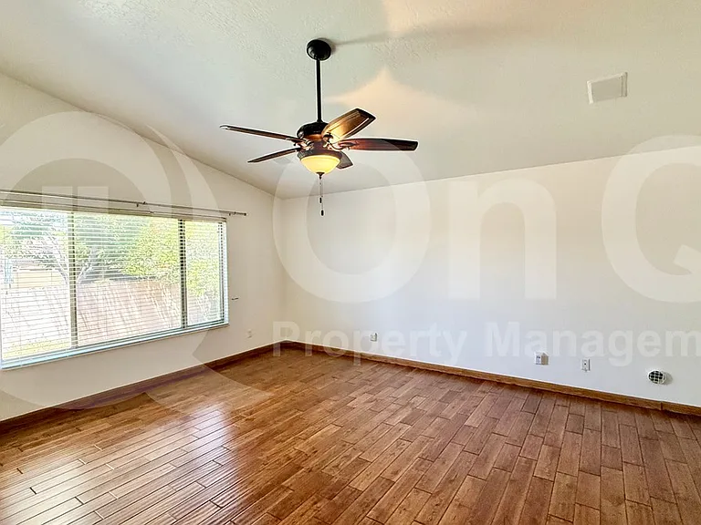 21708 N 70th Dr — Photo 12