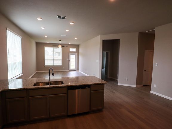 3rd image of 11500 Ullrich Ct