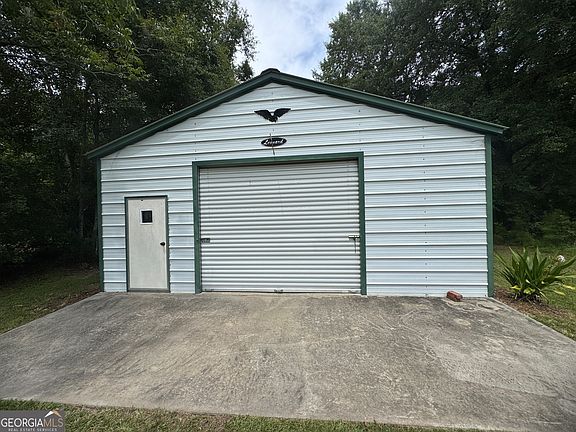 3rd image of 7201 Bowen Rd