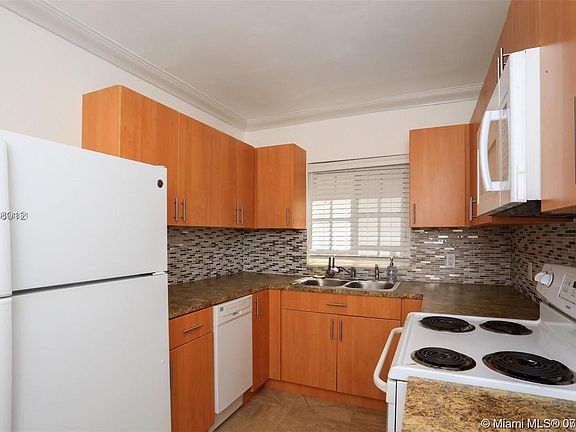 5th image of 233 Madeira Ave #1&2
