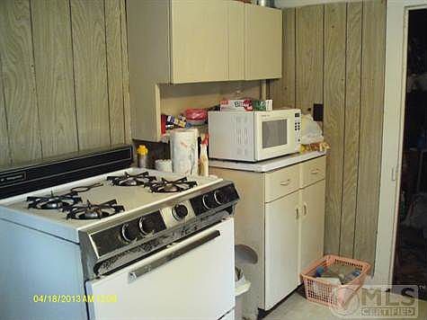 5th image of 60 Crawford Ave