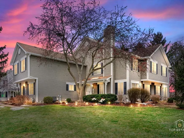 1283 Sandhurst Ln, South Elgin, IL 60177