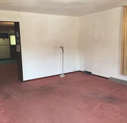 2nd image of 403 N 7th St